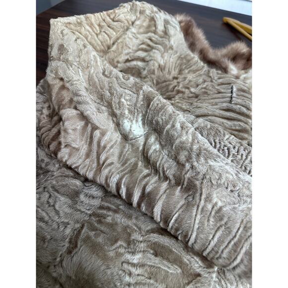 A.C. Bang Royal Court of Denmark Vintage Persian Lamb Fur Coat - Luxury Designer - Picture 9 of 10